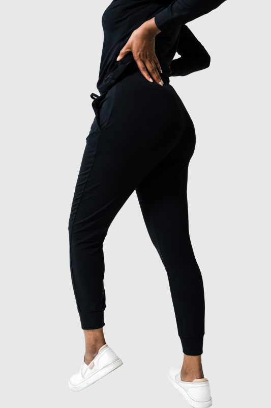 Women's  The Ease Jogger - Black