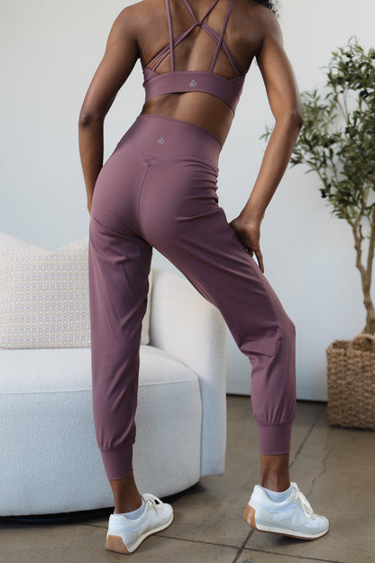 GRAVITY resilient jogger