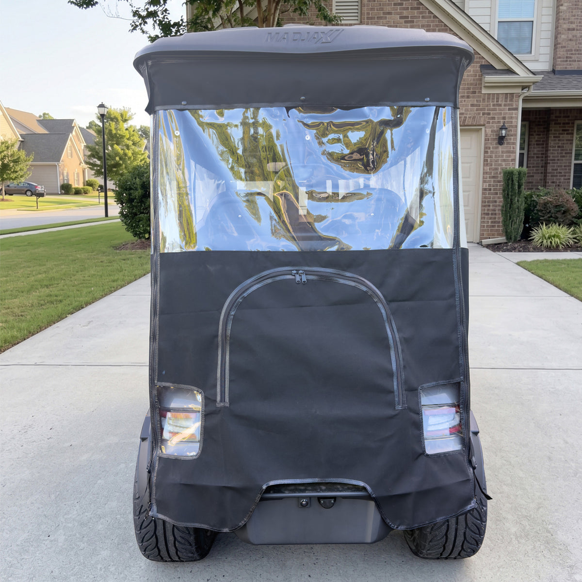 RedDot Black Single Track Enclosure for MadJax® Ascent with 4-Forward Facing Seats