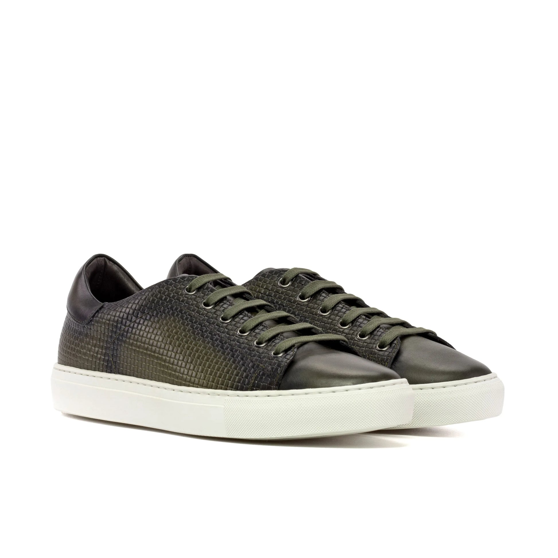 CapaThree Trainer Sneaker II