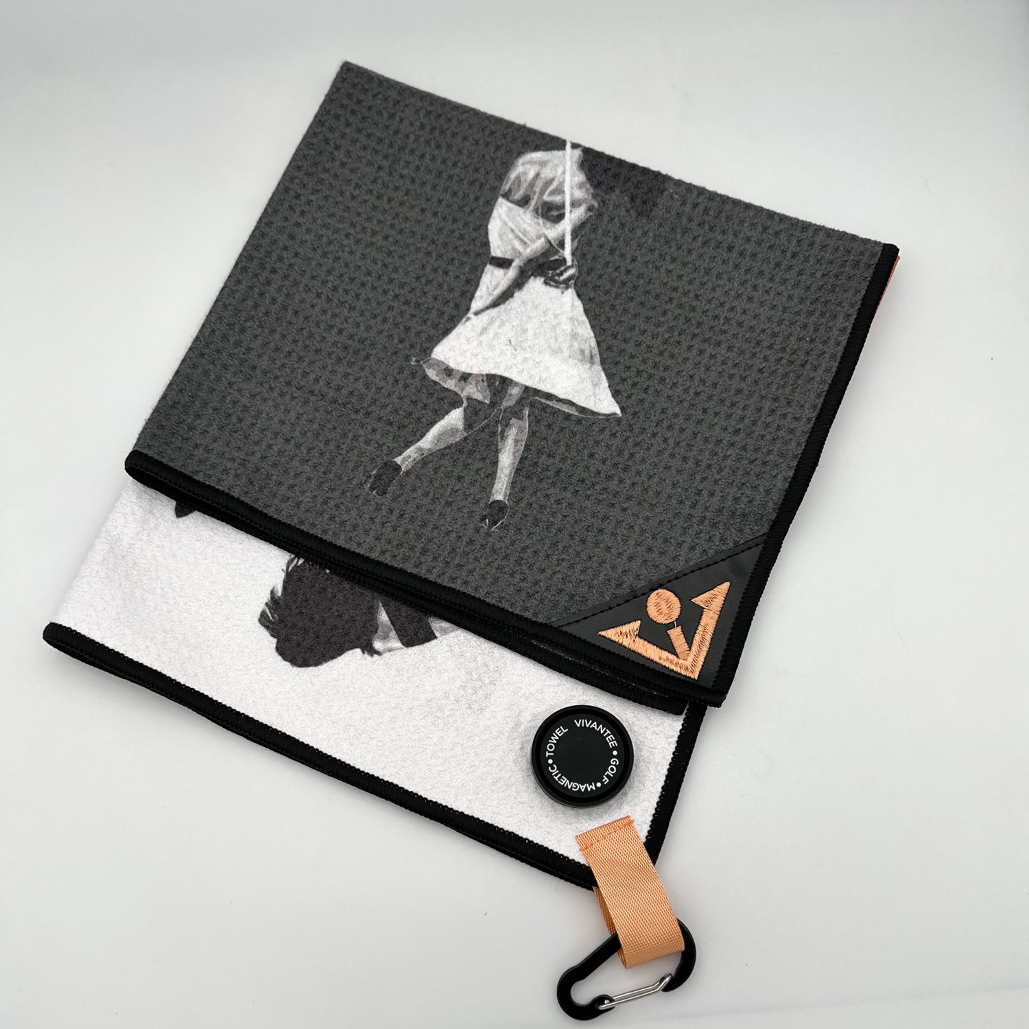 Metro Moves | Black Magnetic Golf Towel
