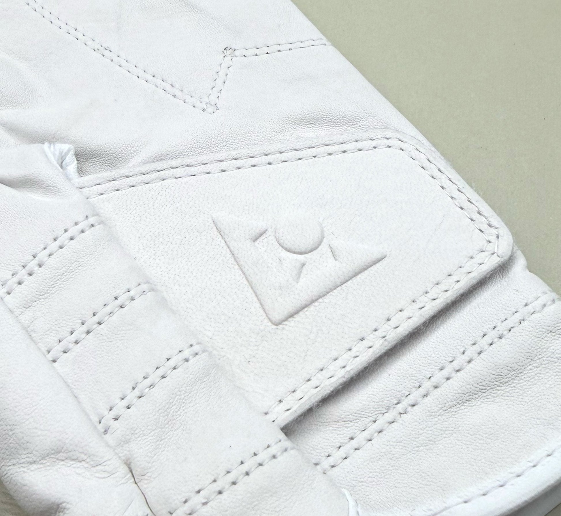 Pure White | Men's Golf Glove