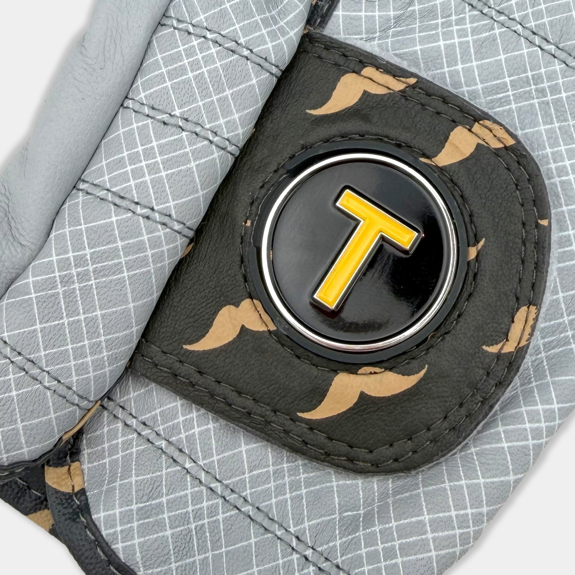 Wooly-Burg | Men's Mustache Patterned Golf Glove